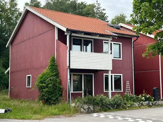 Semi-detached/terraced, 5 rooms, 144 m² in Haninge