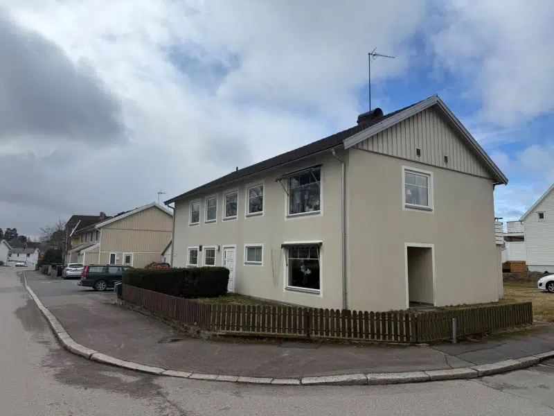 House, 4 rooms, 276 m² in Vetlanda