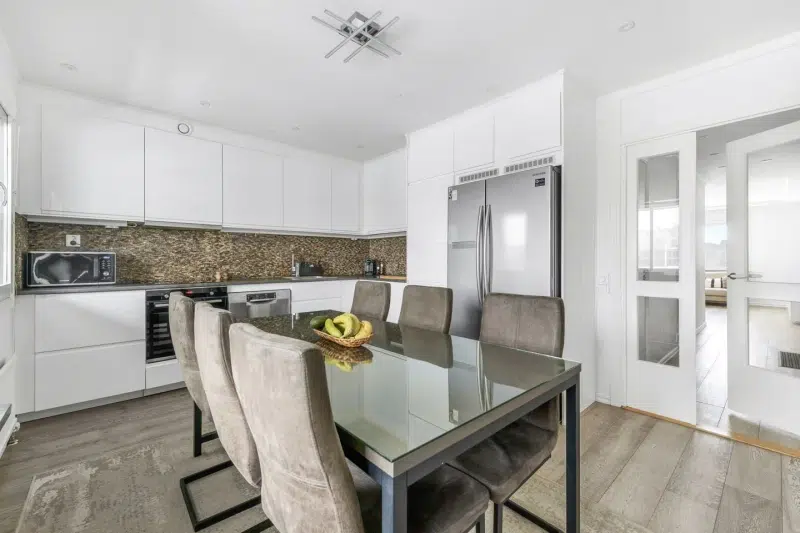 Apartment, 4 rooms, 95 m² in Sundbyberg