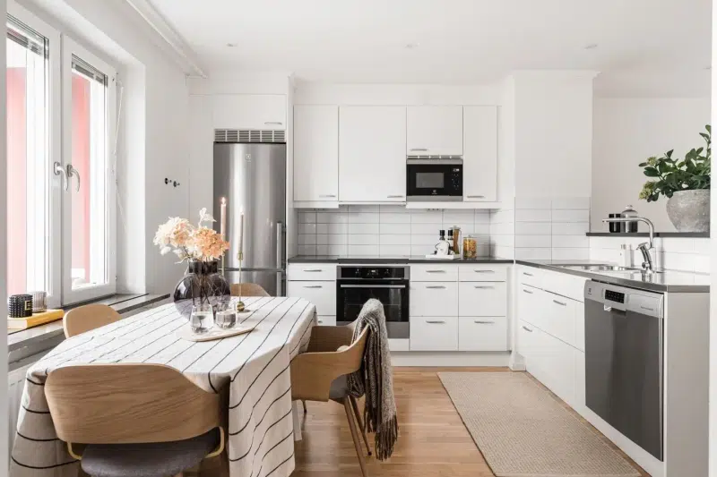 Apartment, 2 rooms, 55 m² in Stockholm