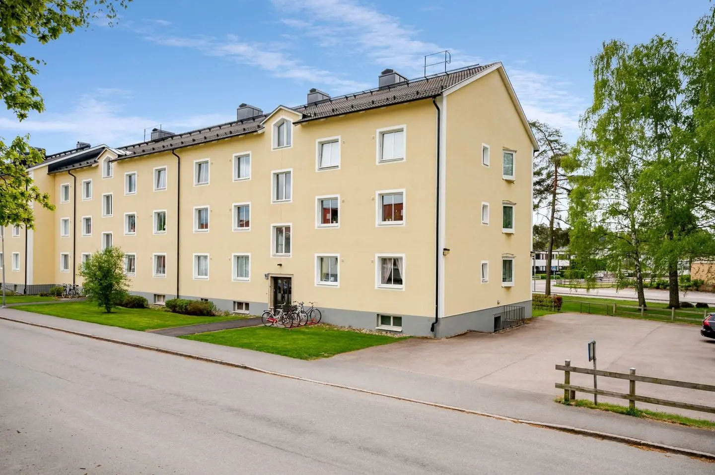 Image 1 of 18 of Göingegatan 9D