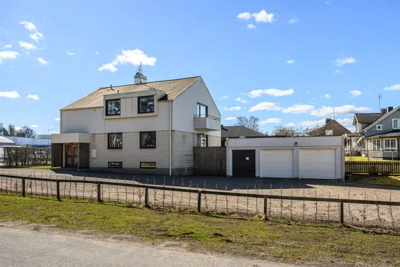 House, 7 rooms, 190 m² in Älmhult