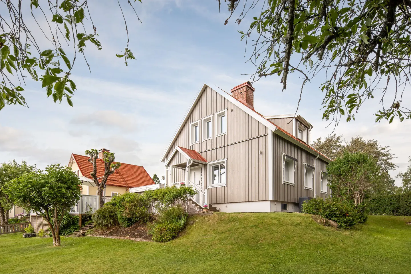 Bild 1 av 21 på Bivägen 4