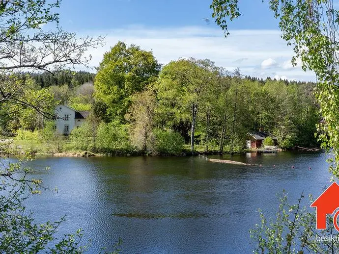 Bild 1 av 21 på Fabriksvägen 2
