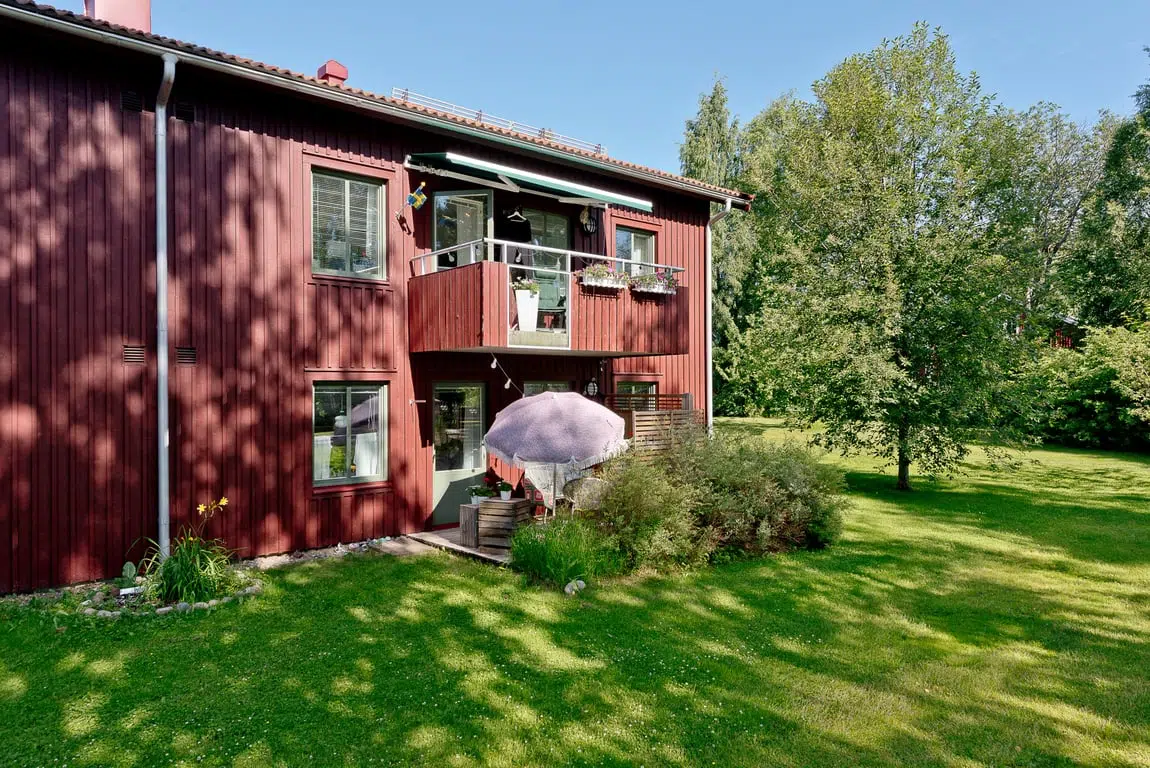 Image 1 of 1 of Kyrkhamnsvägen 38