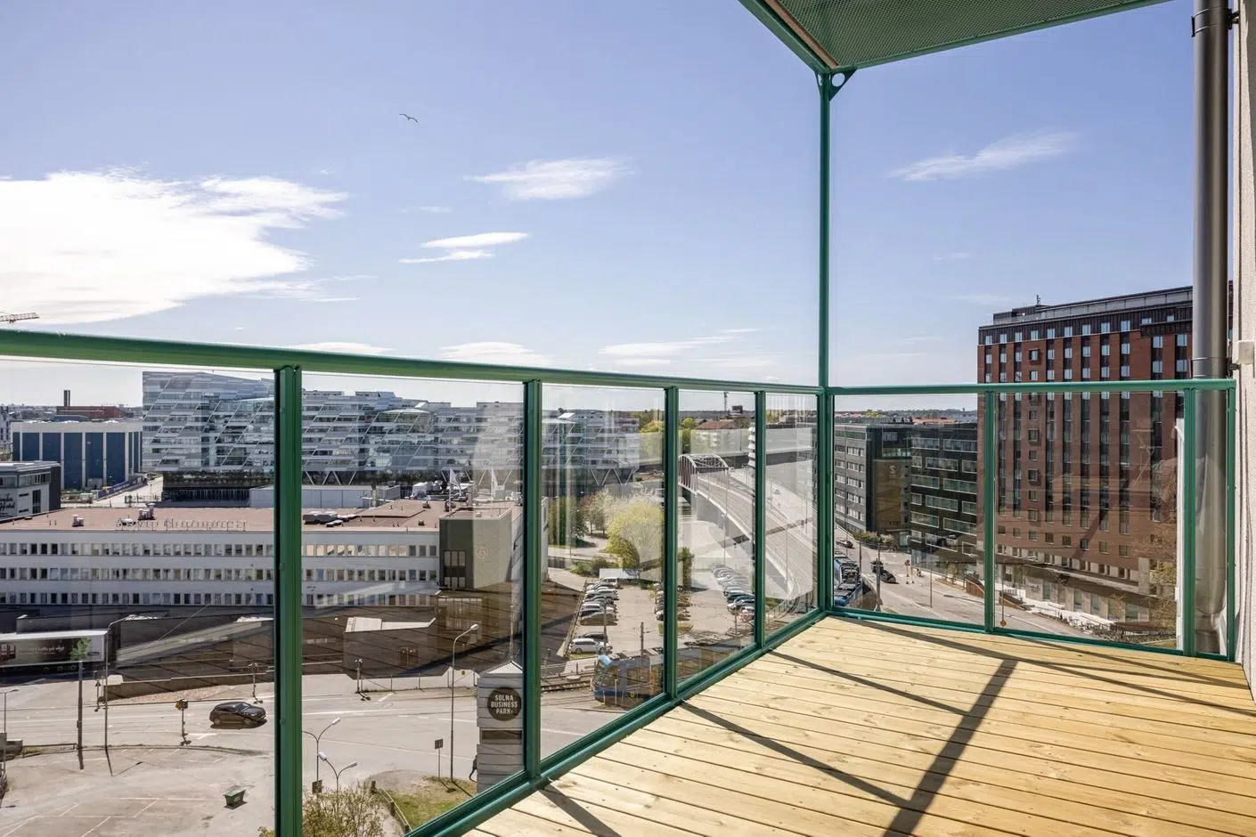 Image 1 of 1 of Vintergatan 2B, 6 tr!