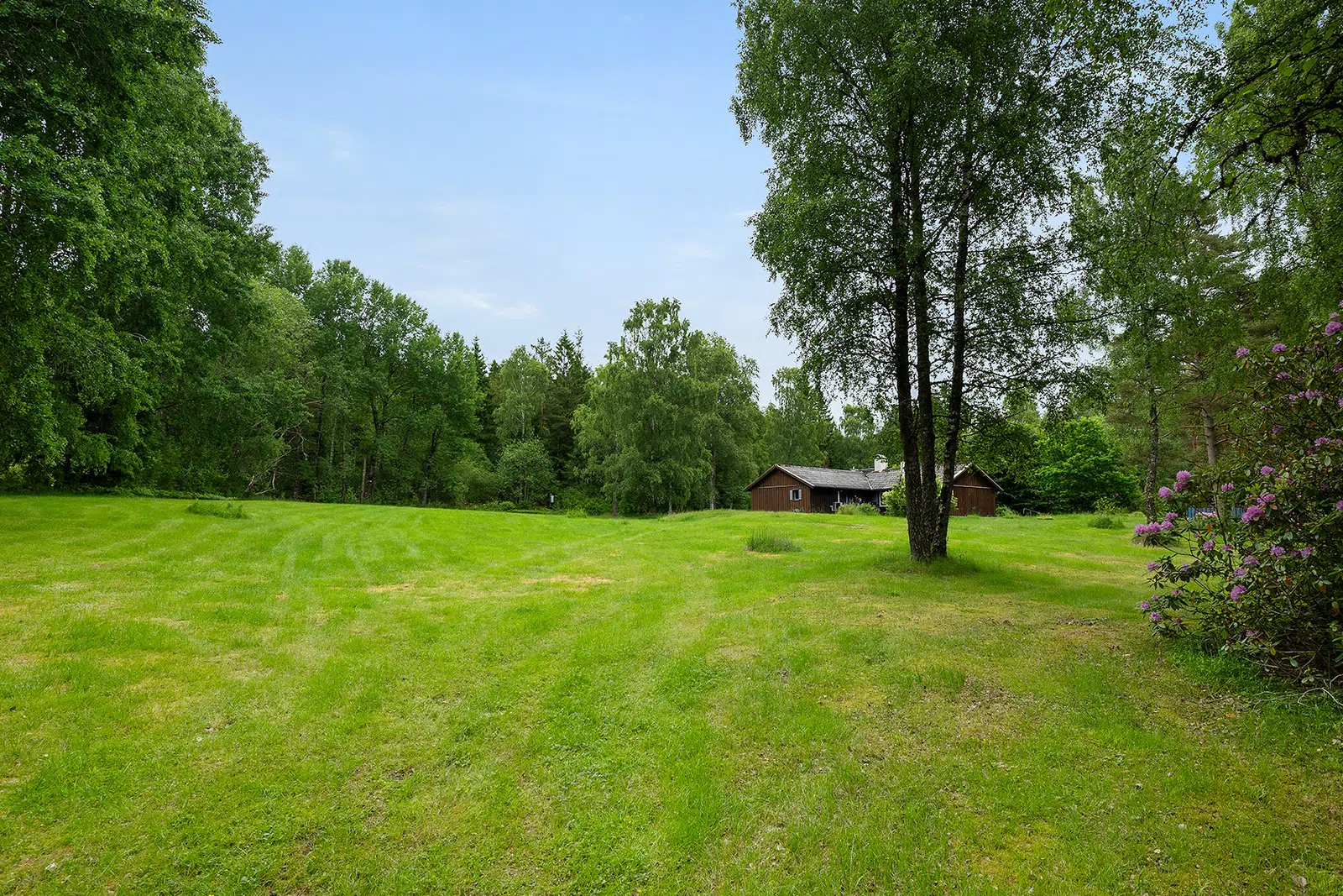 Bild 1 av 17 på Brännared Valdesro