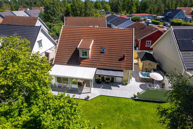 Villa, Åkerbärsvägen 32, Nykvarn. Bild 1 av 1