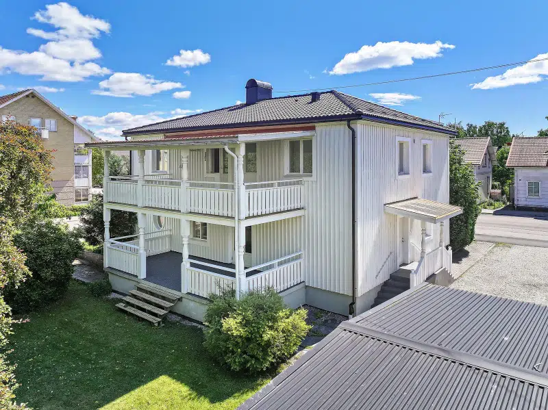 House, 8 rooms, 204 m² in Åmål
