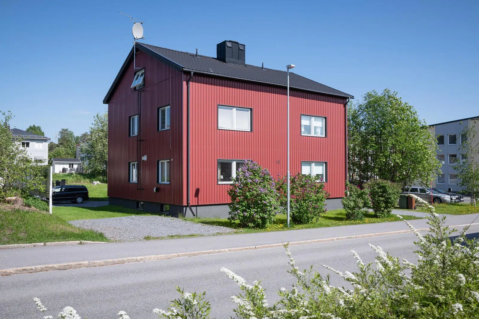 Bild 1 av 14 på Blomgatan 10