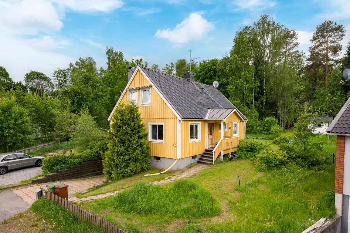 Bild 1 av 21 på Ängsvägen 23