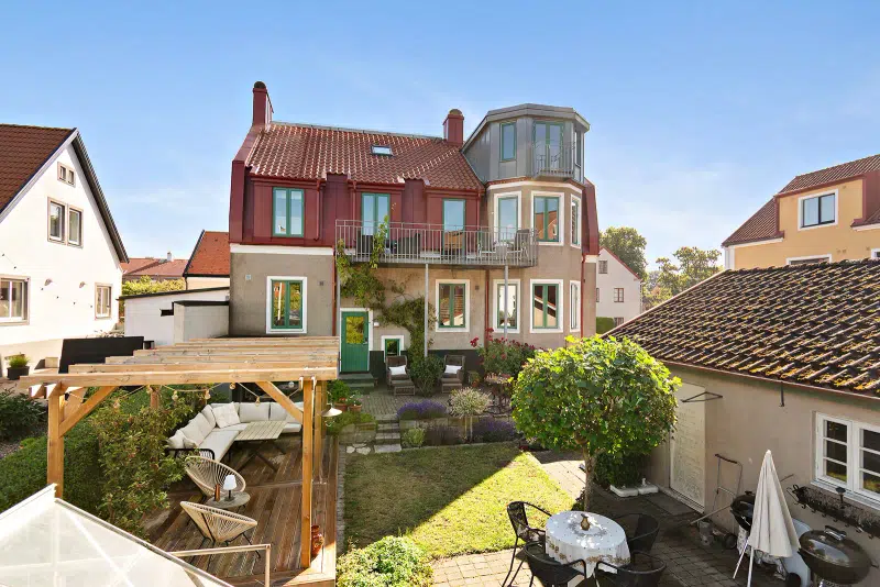 House, 9 rooms, 231 m²
