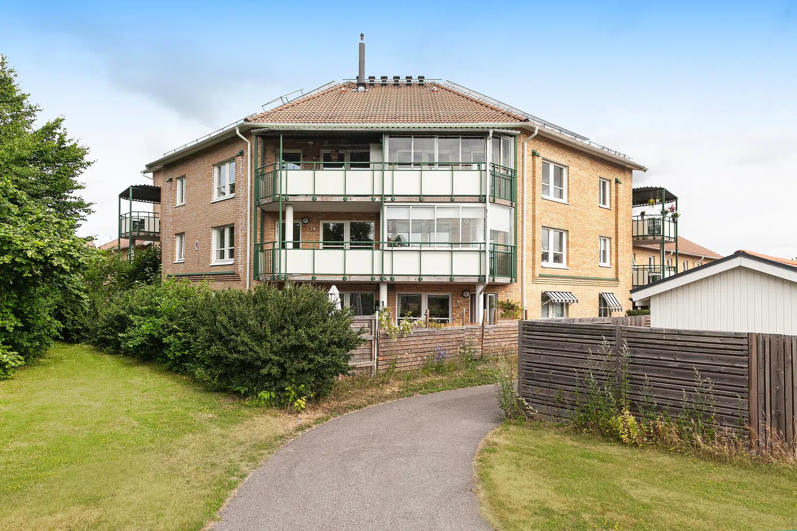 Image 1 of 1 of Nevisborg 6D