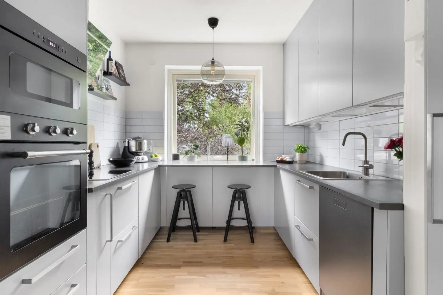 Image 1 of 29 of Snapphanegatan 4C