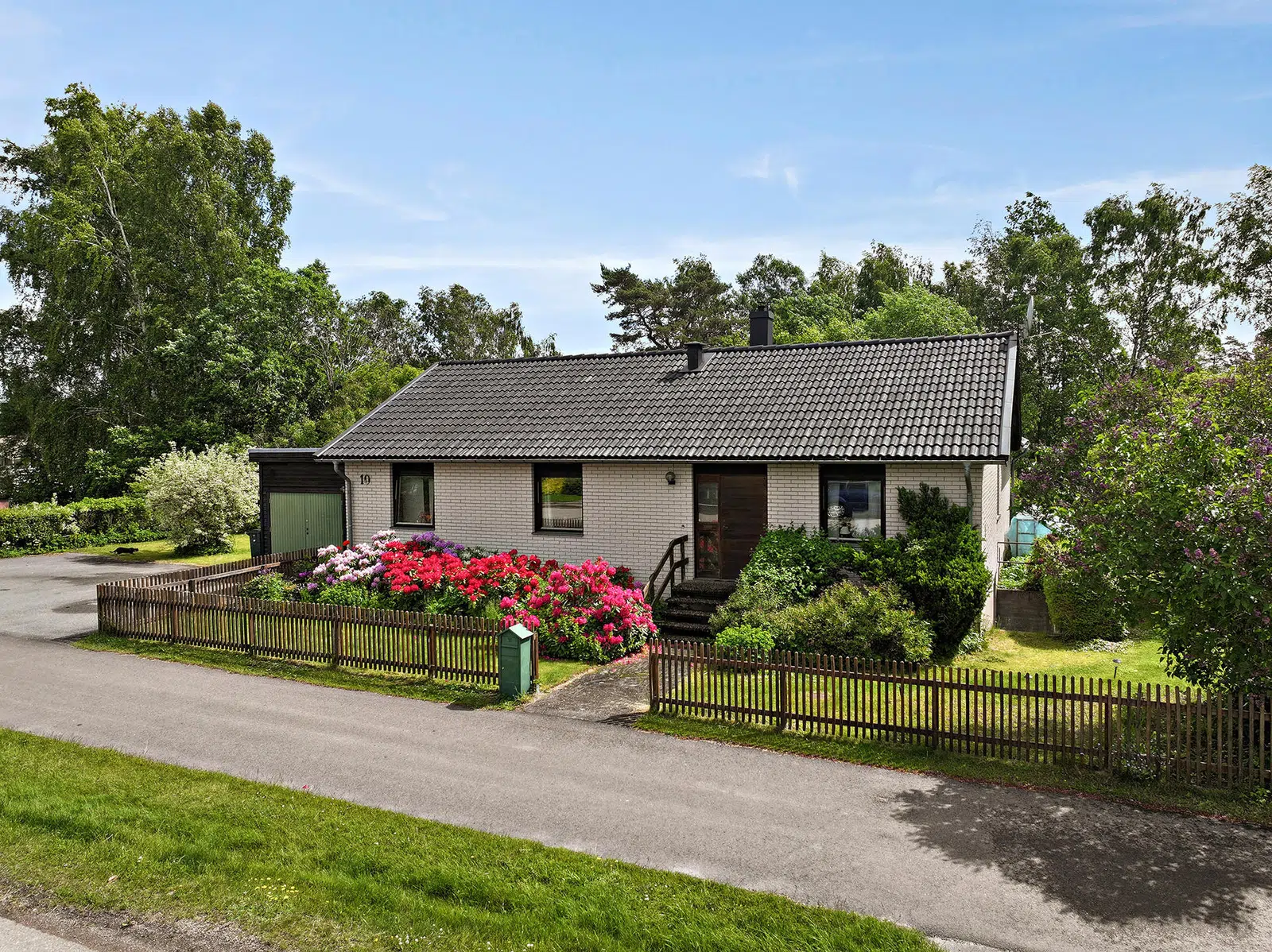 Bild 1 av 1 på Bergängsvägen 10