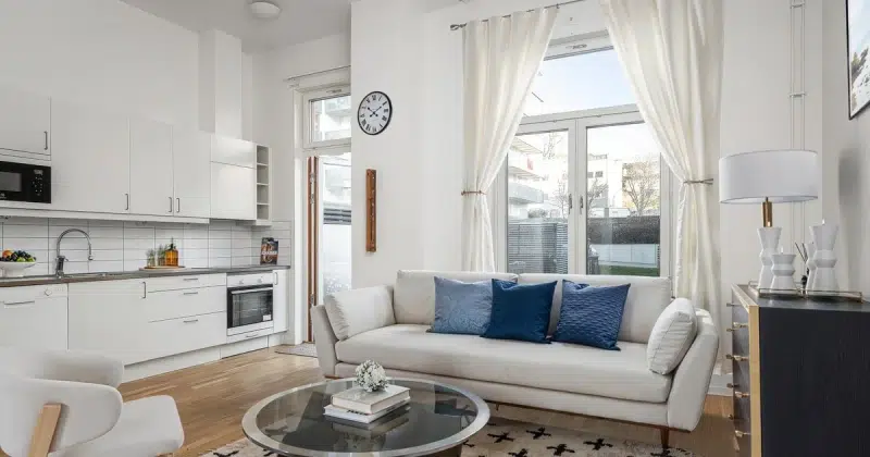 Lägenhet, 1 rum, 55 m² i Södertälje