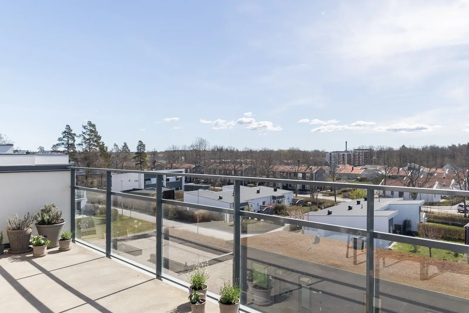 Lägenhet, Lech Walesas gata 44, Kalmar. Bild 1 av 1