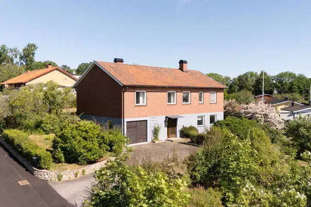 House, 6 rooms, 124 m² in Lyckeby