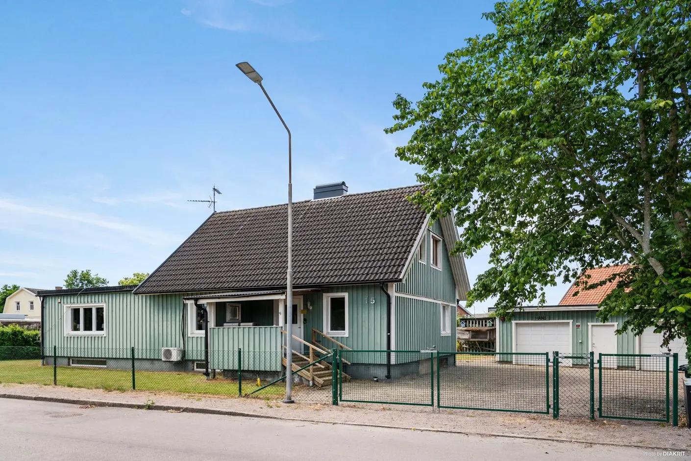 Image 1 of 1 of Lilleskogsvägen 15