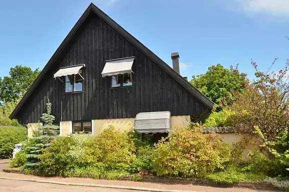 Image 1 of 1 of Grottvägen 26