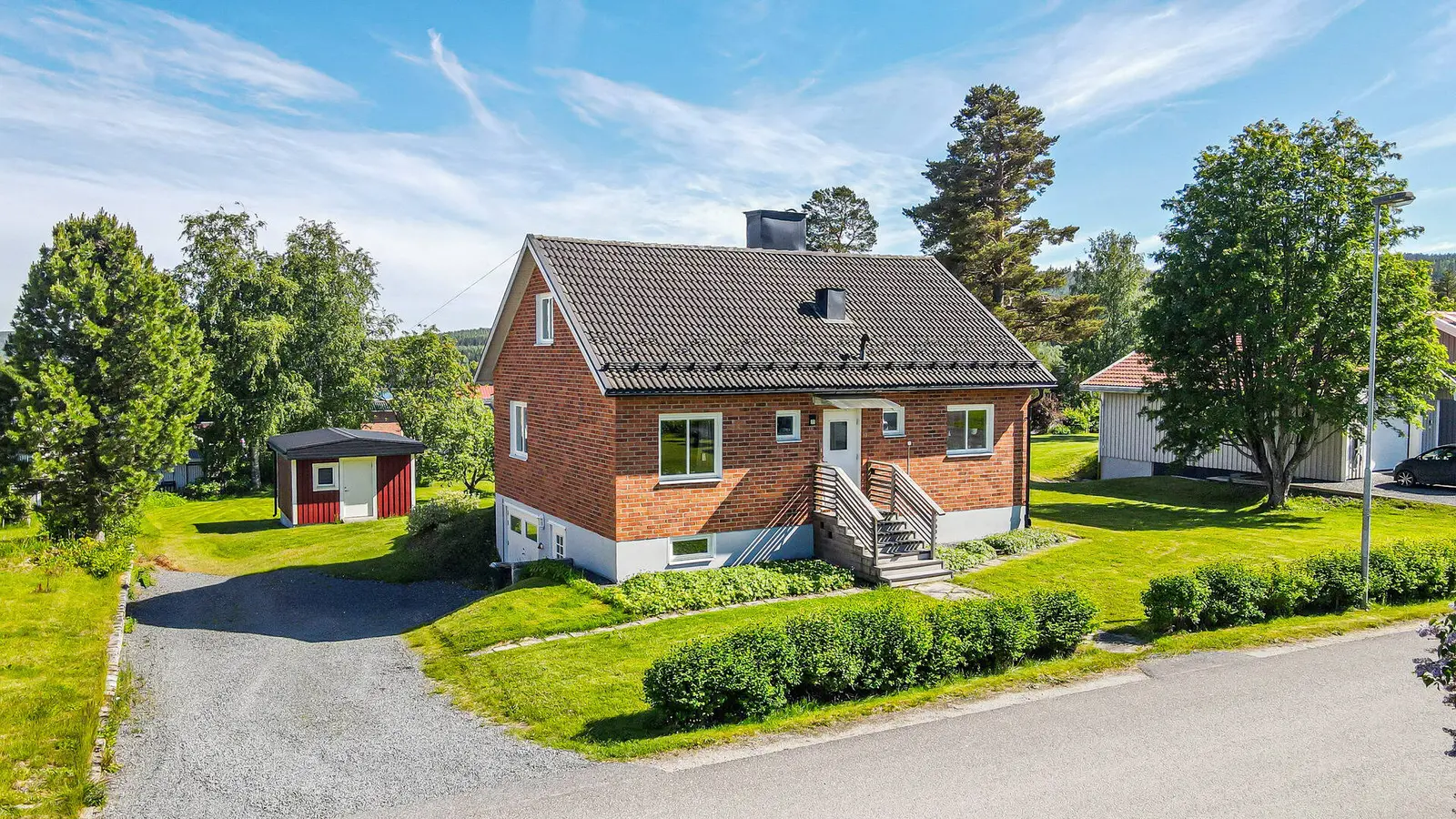 Bild 1 av 21 på Stugvägen 10