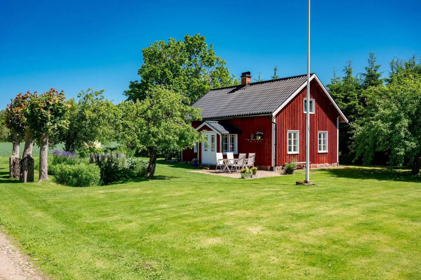 Image 1 of 43 of Essunga Åsaka-Skogen 401