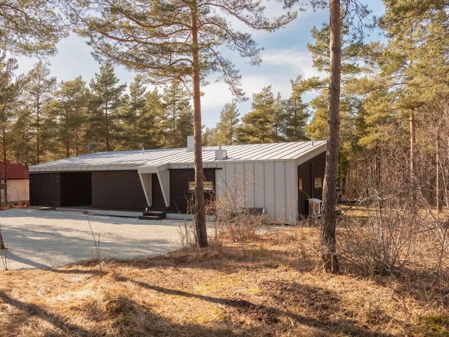 Bild 1 av 37 på Eksta Käbbe 655B
