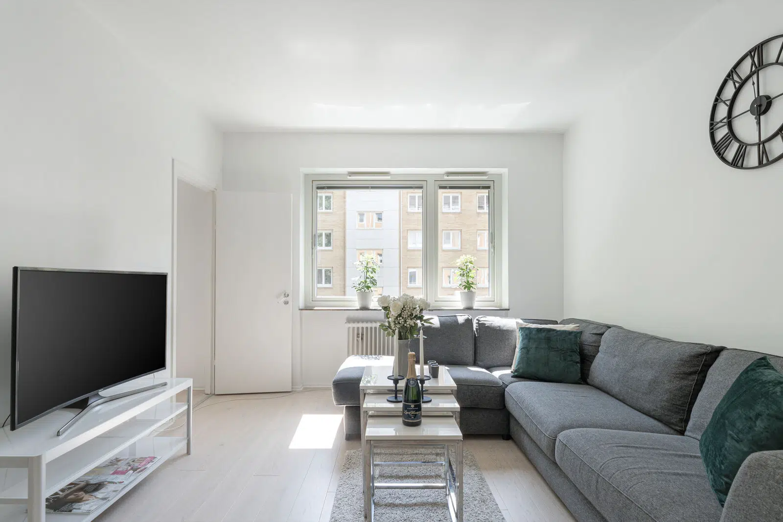 Image 1 of 11 of Kopparmöllegatan