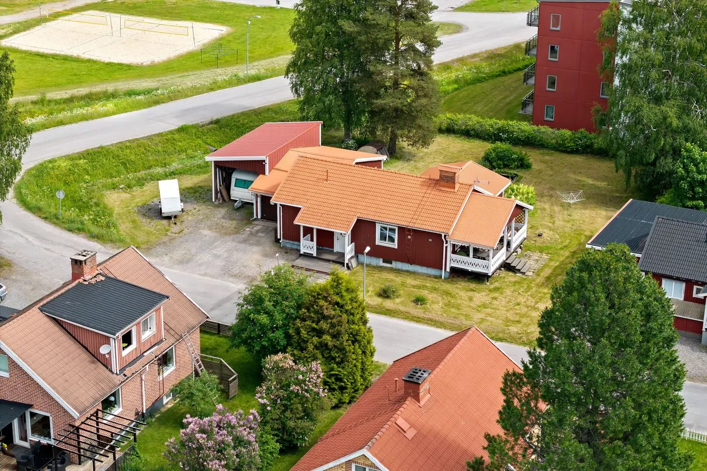 Image 1 of 1 of Fältjägargatan 24