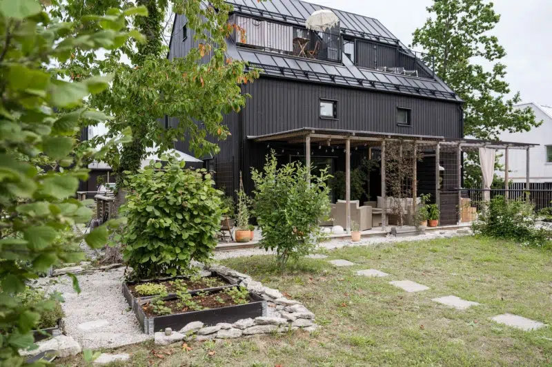 Apartment, 6 rooms, 102 m²