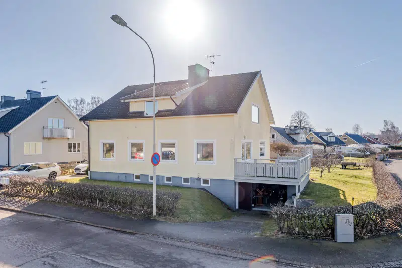 Villa, 8 rum, 216 m² i Vänersborg