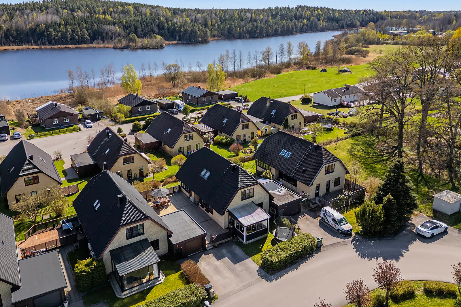Bild 1 av 21 på Bjurtorpsvägen 10