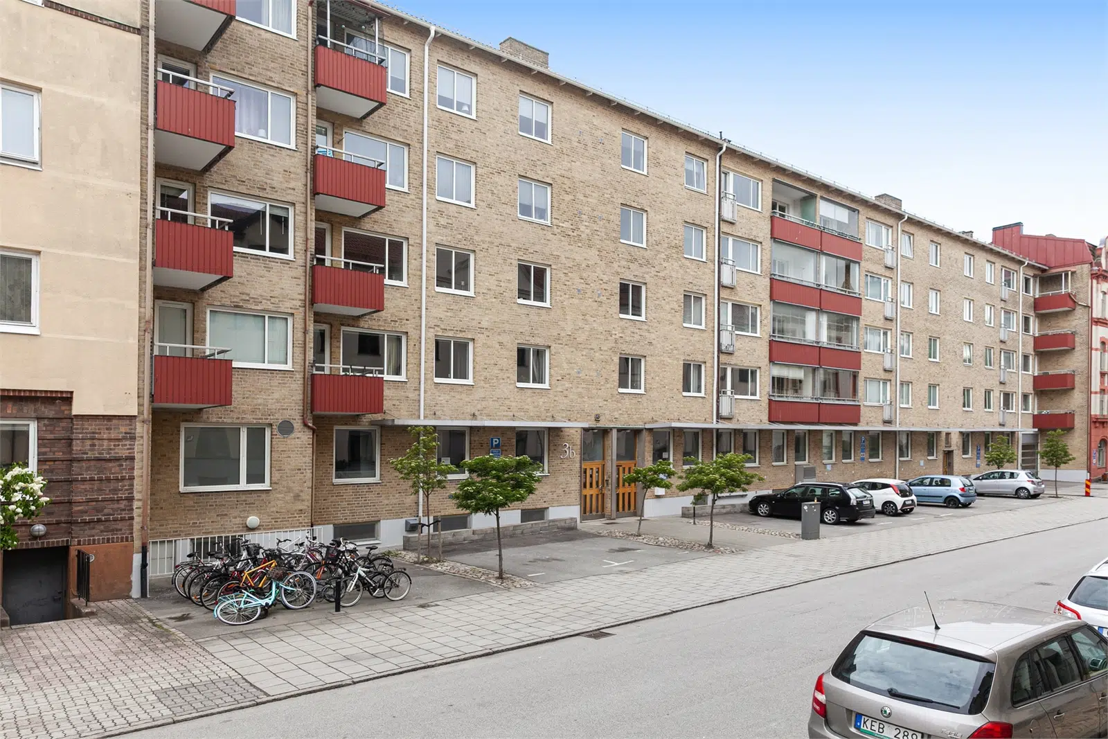 Image 1 of 17 of Sturegatan 3B