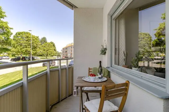 Image 1 of 1 of Vretagatan 17