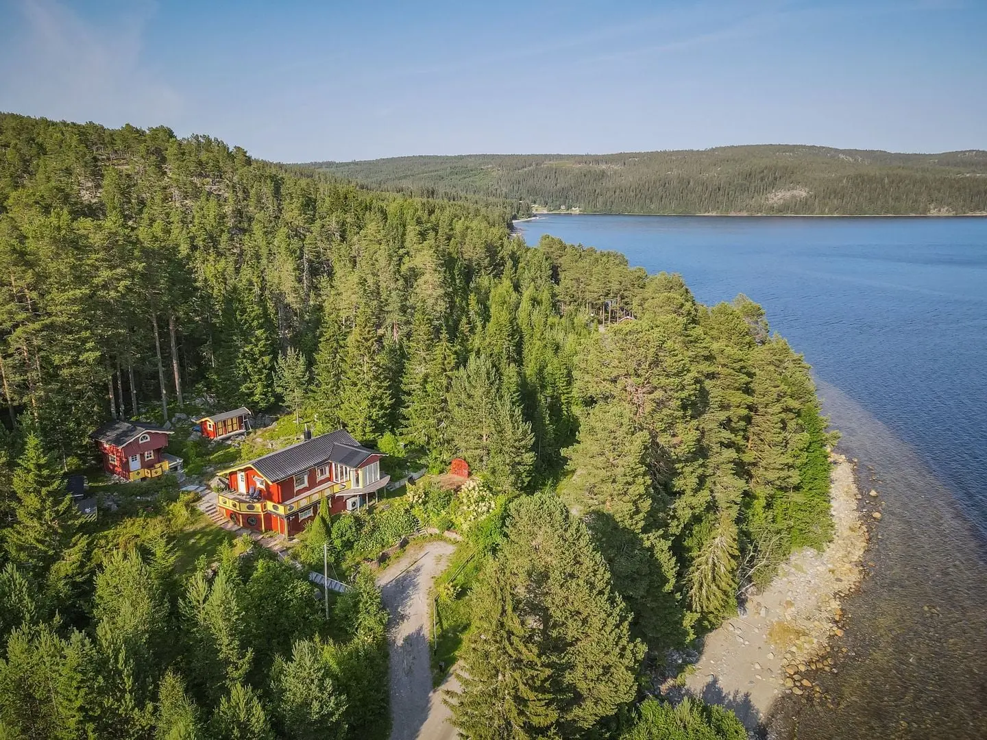 Bild 1 av 38 på Hålviken 103