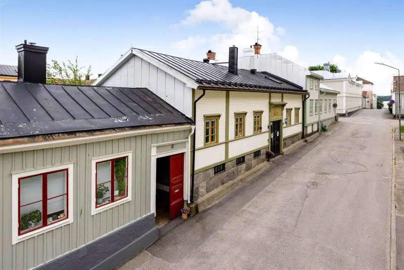 House, 5 rooms, 255 m²