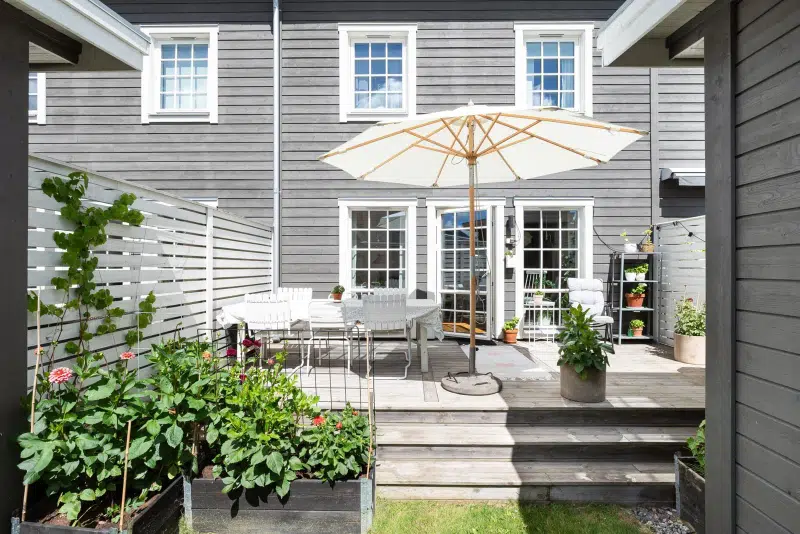 Semi-detached/terraced, 7 rooms, 141 m²
