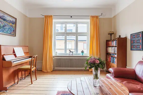 Bild 1 av 17 på Smedjegatan 2