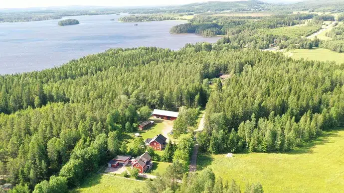 Fritidshus, 6 rum, 130 m² i Storfors