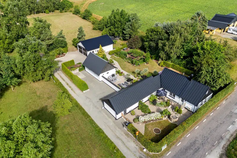 House, 3 rooms, 140 m²