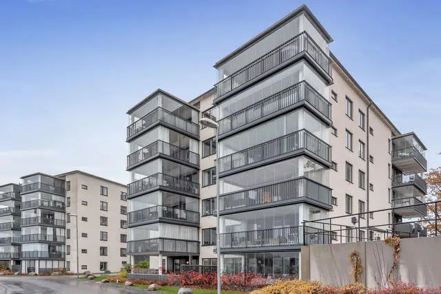 Bild 1 av 22 på Solparksvägen 15A