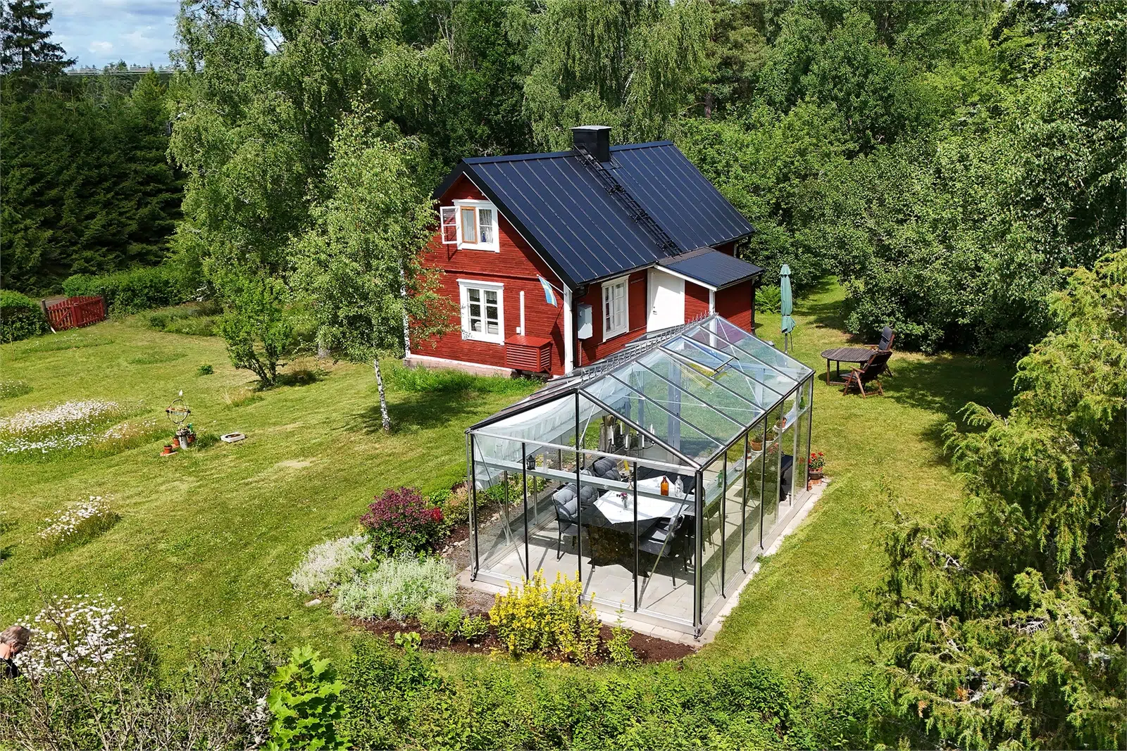 Image 1 of 1 of Idrottsvägen