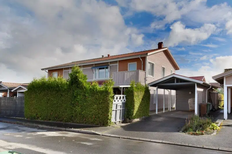 House, 5 rooms, 115 m² in Falköping