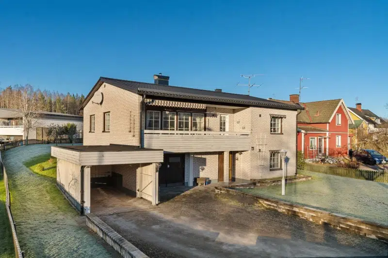House, 5 rooms, 140 m² in Karlskoga