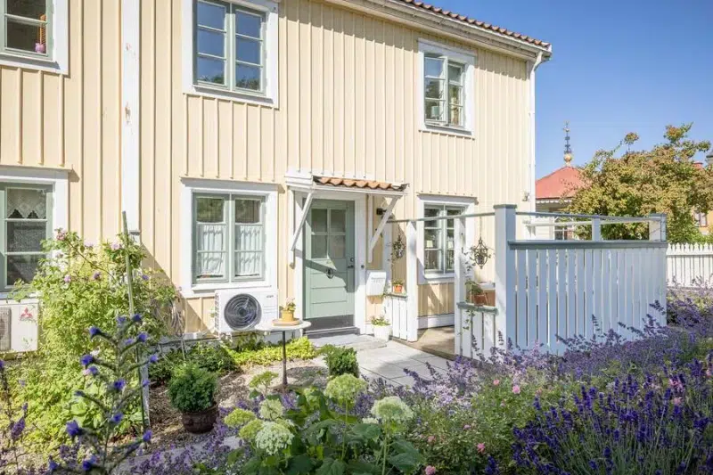 Semi-detached/terraced, 4 rooms, 110 m² in Motala