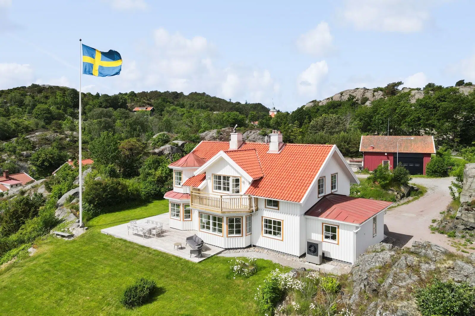 Bild 1 av 1 på Kyrkvägen 28