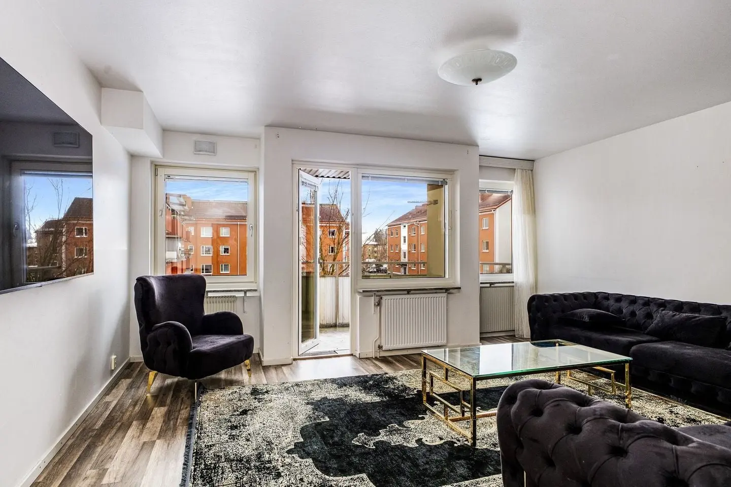 Image 1 of 17 of Torsgatan 22B