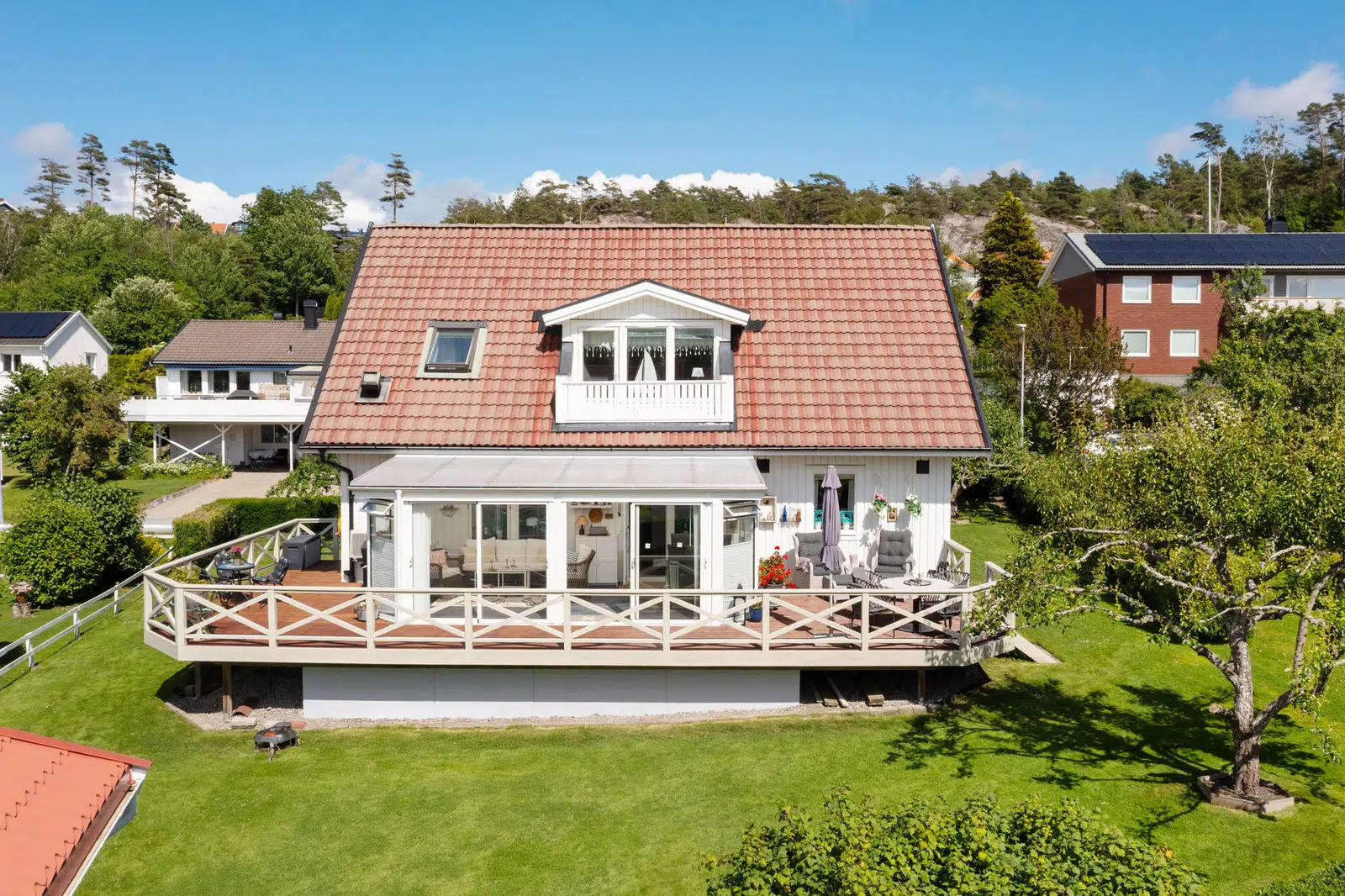 Image 1 of 21 of Lantz väg 2