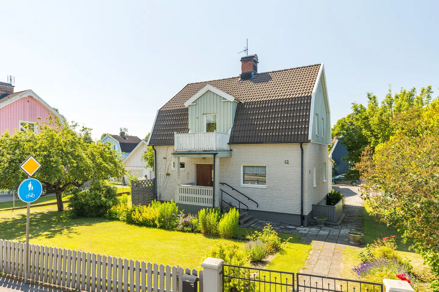 Image 1 of 8 of Sandbäcksvägen 52