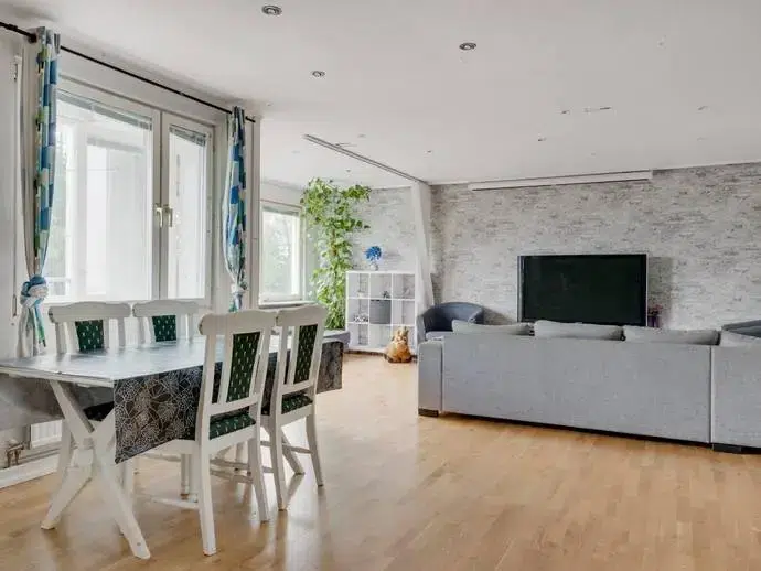 Apartment, 4 rooms, 97 m²